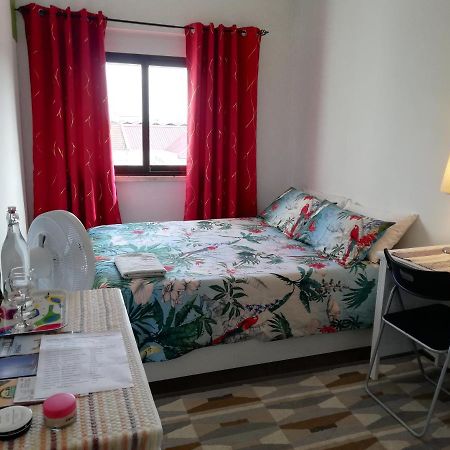 Anthony'S Place Almada Esterno foto