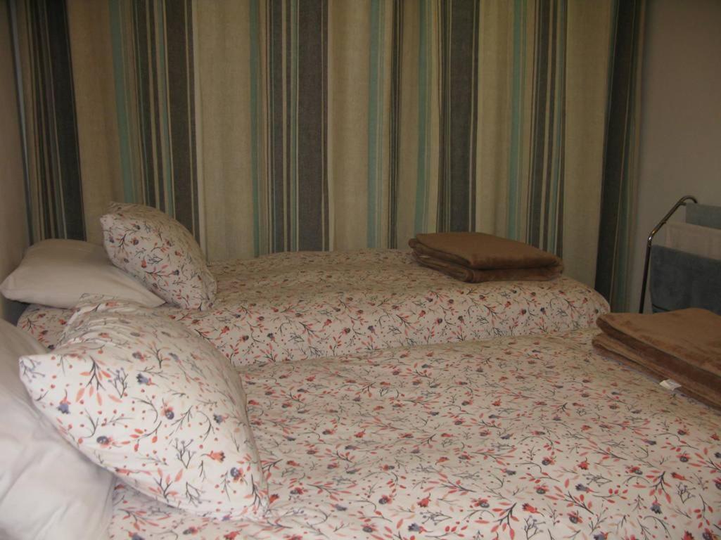 Anthony'S Place Almada Esterno foto