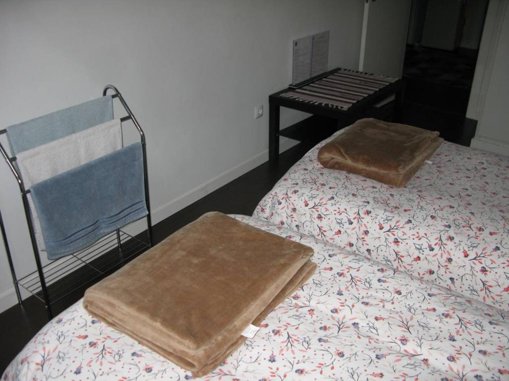 Anthony'S Place Almada Esterno foto