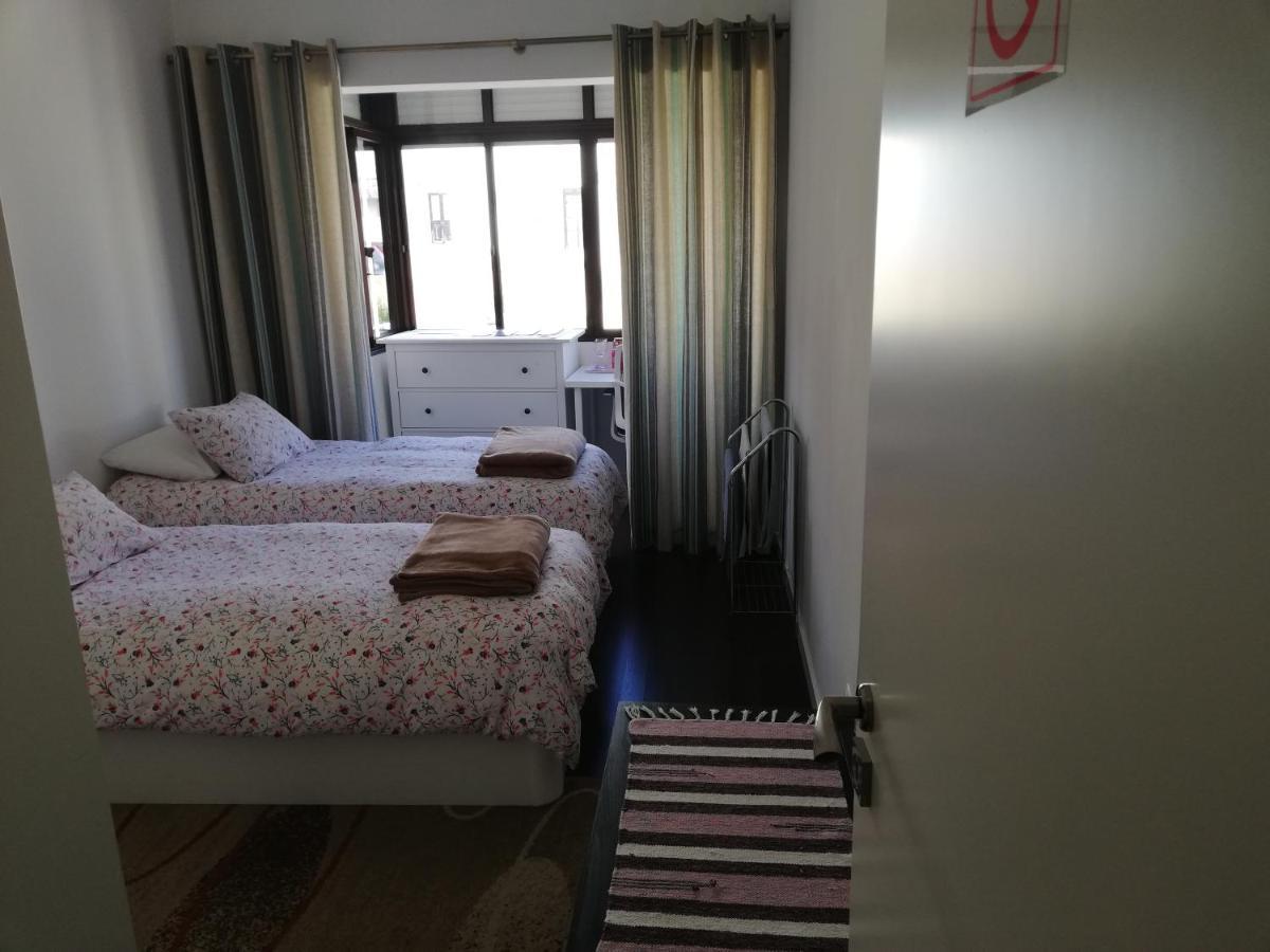 Anthony'S Place Almada Esterno foto
