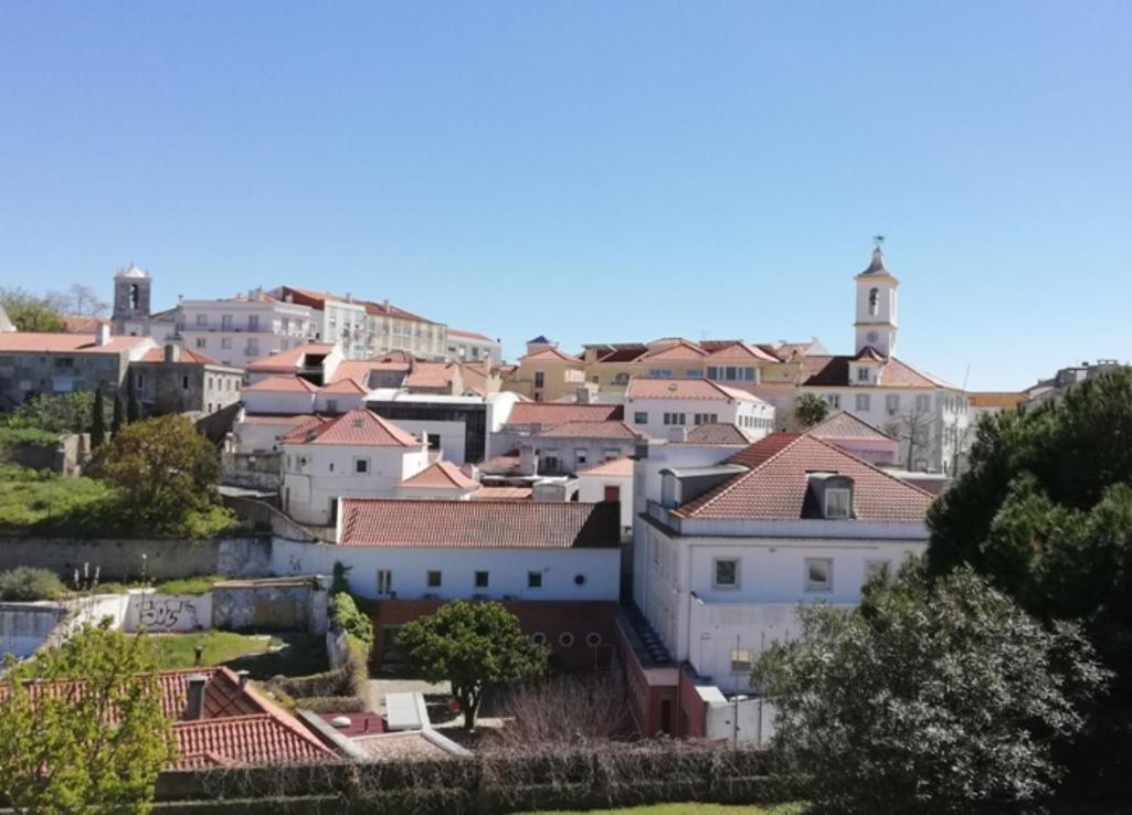 Anthony'S Place Almada Esterno foto