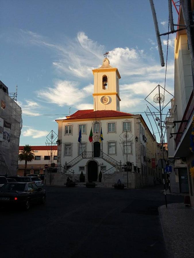 Anthony'S Place Almada Esterno foto